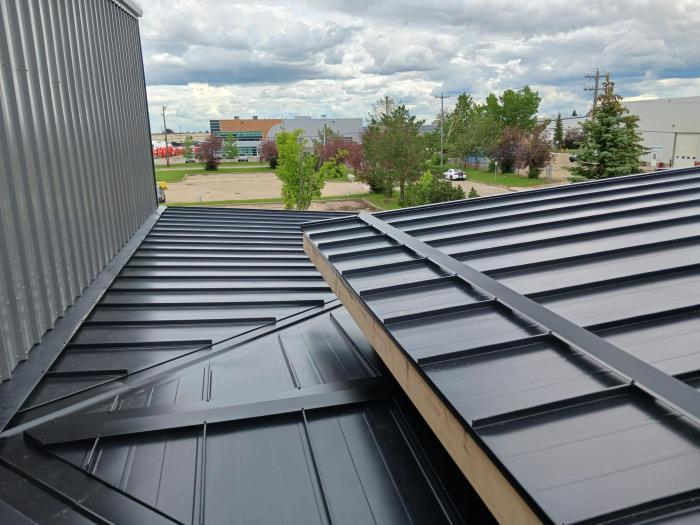 A clark roofing & siding